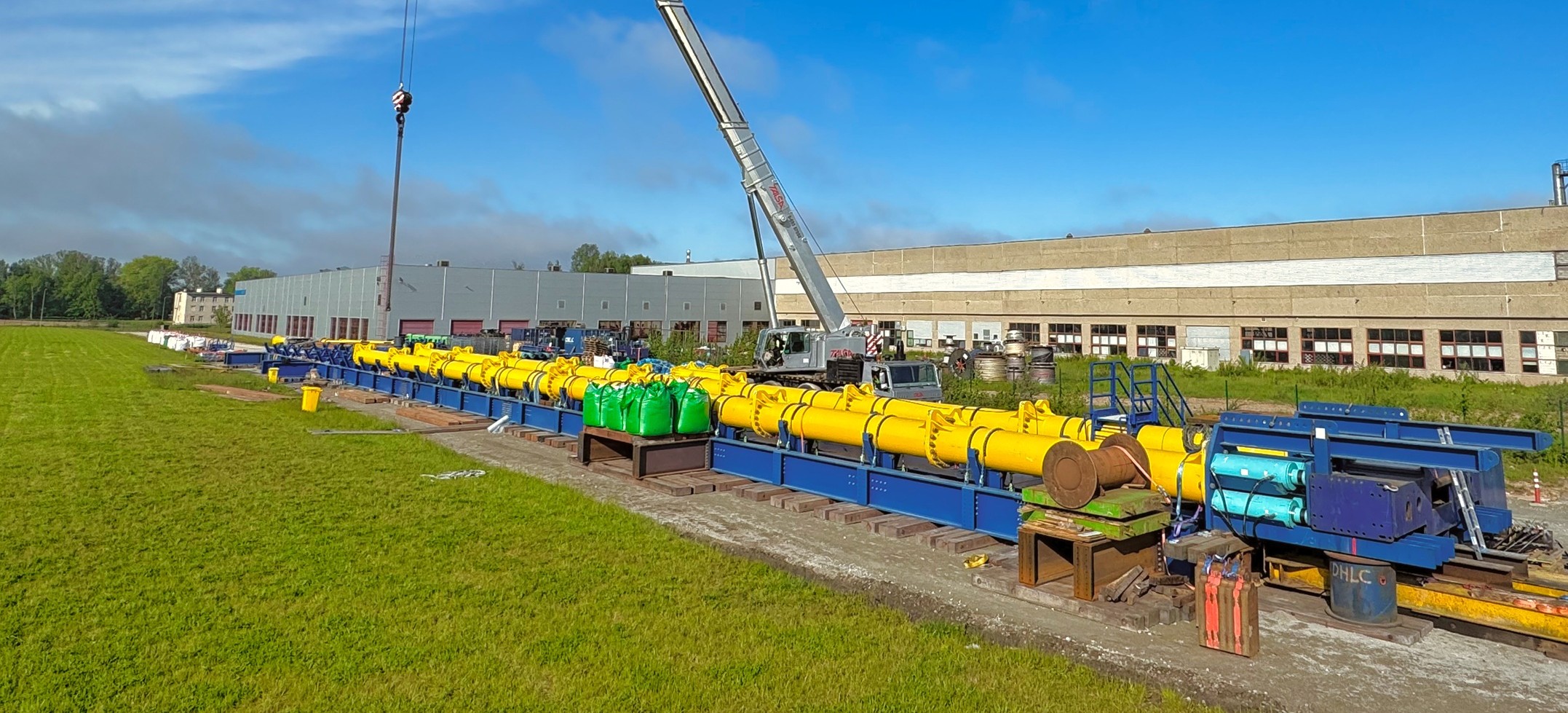 Test Bench for 2,000-Tonne Tensile Testing of High Performance Slings